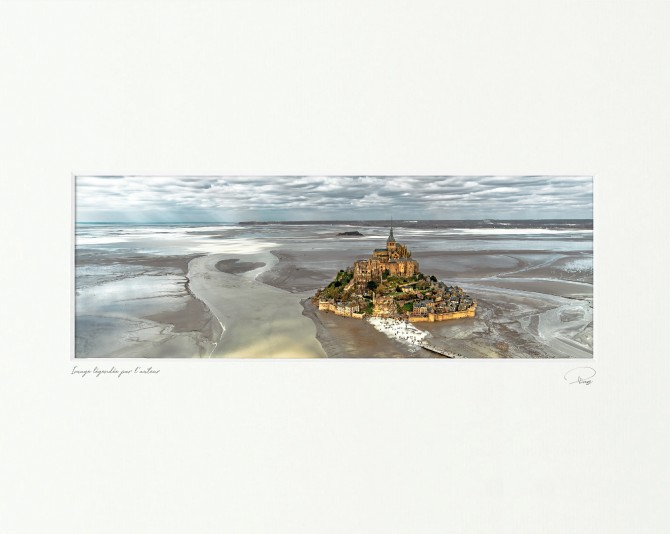Low tide at Mont-Saint-Michel Photo Low tide at Mont-Saint-Michel par Philip Plisson