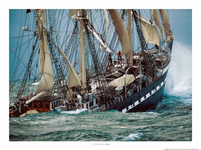 Photo Le Belem, trois-mâts barque par Philip Plisson