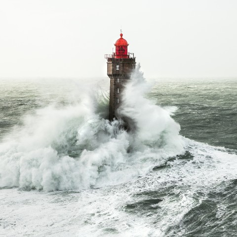 Photo The Jument lighthouse, Finistère, Brittany par Philip Plisson