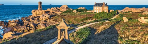 Photo La Côte de Granit Rose, Ploumanac'h - Bretagne nord par Philip Plisson
