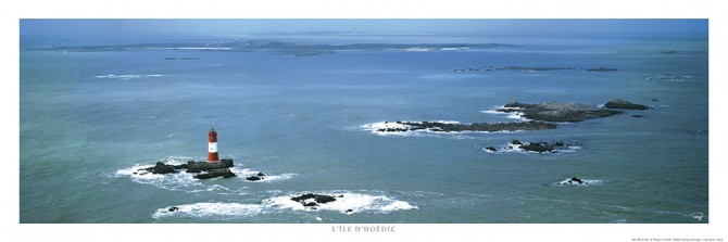 Ile de Hoédic, le phare des Cardinaux, Morbihan Photo Ile de Hoédic, le phare des Cardinaux, Morbihan par Philip Plisson