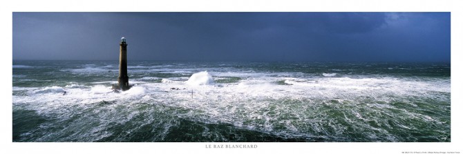 La Hague lighthouse in Raz Blanchard, Normandy Photo La Hague lighthouse in Raz Blanchard, Normandy par Philip Plisson