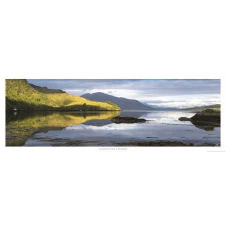 Lumière sur le Loch Duich en Ecosse