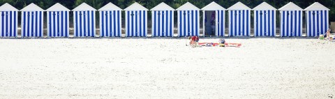 Photo Beach cabins in Carantec, Finistère par Philip Plisson