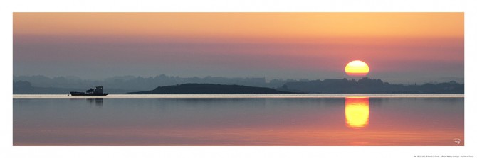 Photo Coucher de soleil sur le Golfe du Morbihan par Philip Plisson