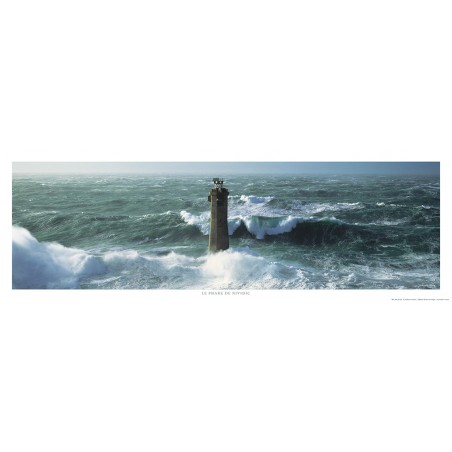 Le phare de Nividic devant Ouessant, Finistère