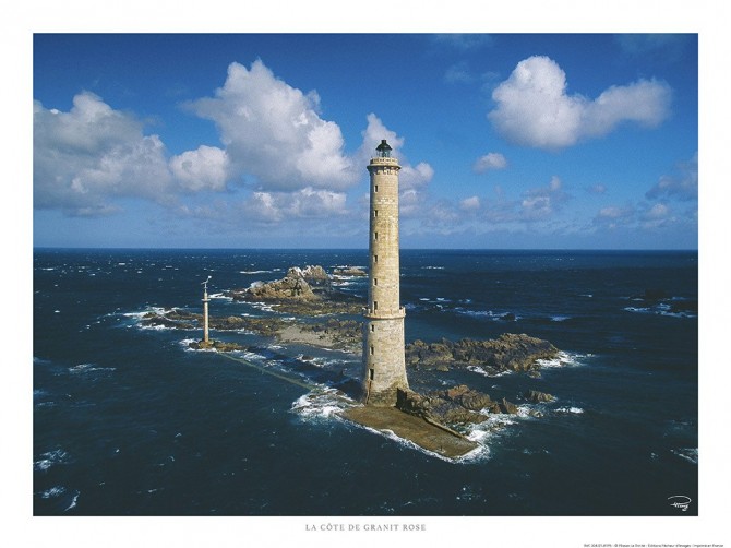 Le phare des Héaux de Bréhat, Bretagne Photo Le phare des Héaux de Bréhat, Bretagne par Philip Plisson