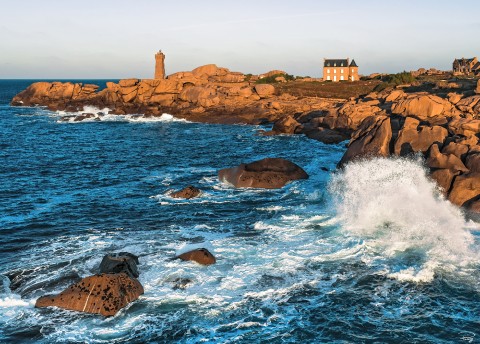 Photo Ploumanac'h dans les Côtes d'Armor, Bretagne par Philip Plisson