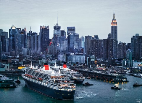 Photo Paquebots à New-York, Etats-Unis par Philip Plisson