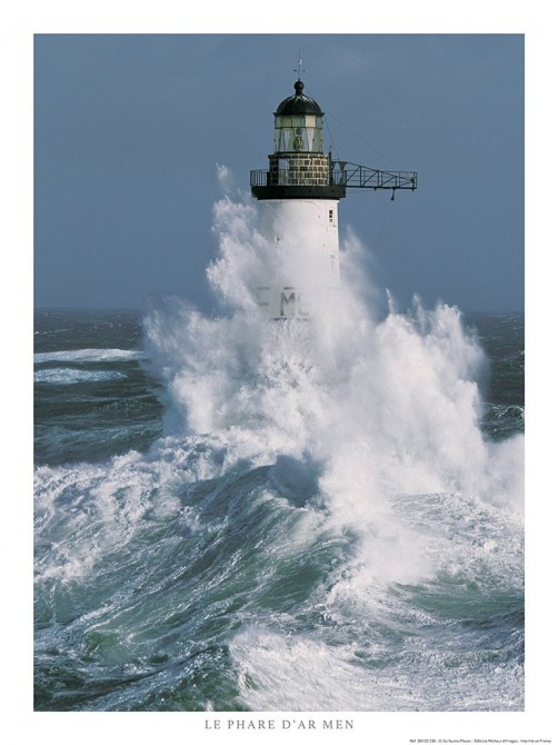 Photo Le phare d'Ar-Men au large de l'île de Sein, Bretagne par Guillaume Plisson