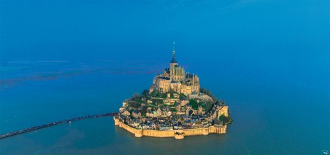Photo Pleine mer au Mont-Saint-Michel, Normandie par Philip Plisson