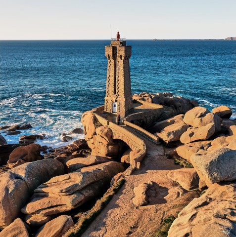 Photo Le phare de Men Ruz, Perros-Guirec, Côtes d'Armor par Philip Plisson