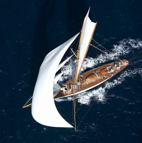 Photo Voilier classique vue du ciel par Guillaume Plisson