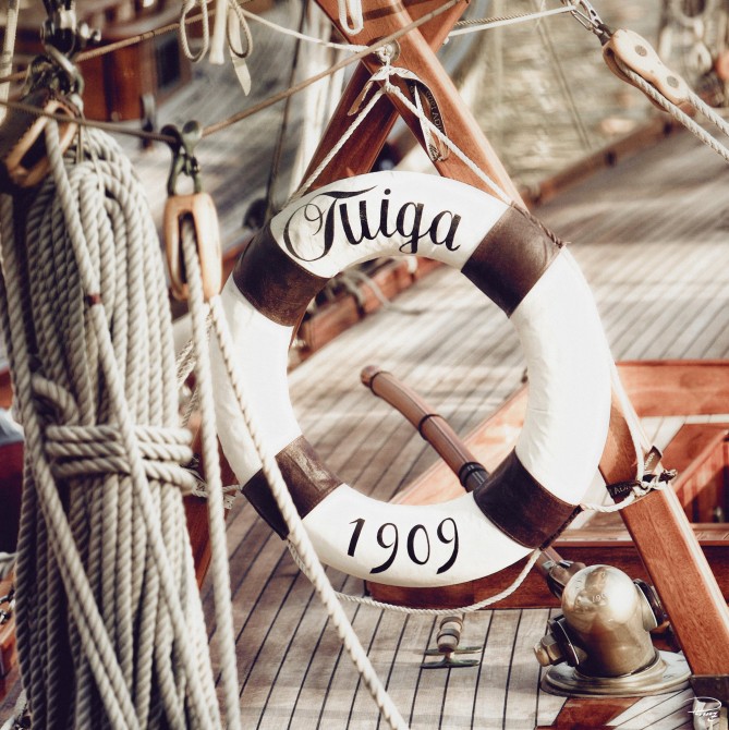 Photo Sur le pont, Tuiga par Philip Plisson