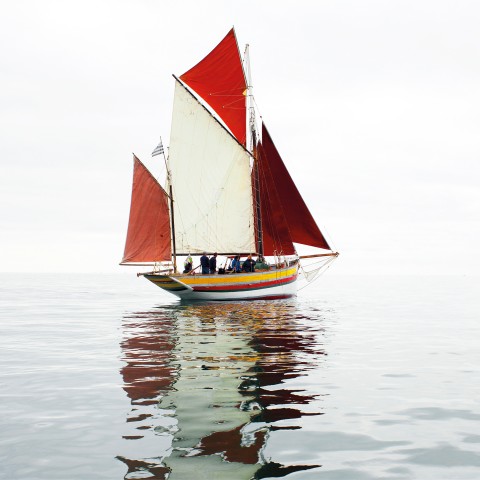 Photo Trio vieux gréements en Bretagne par Philip Plisson