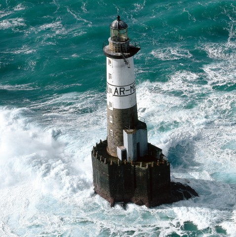 Photo Phares de la Vieille, de Tévennec et d'Ar Men par Philip Plisson
