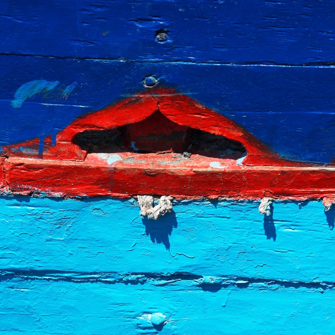 Trio coques de bateaux bleus Photo Trio coques de bateaux bleus par Philip Plisson