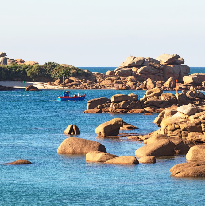 Photo Trio Côte de Granit Rose, Bretagne par Philip Plisson