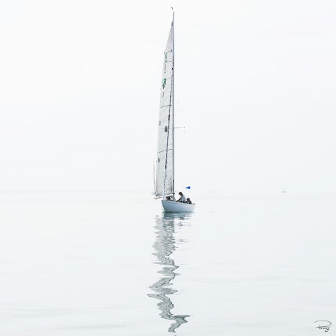 Photo 6 mètres JI par petit temps par Philip Plisson