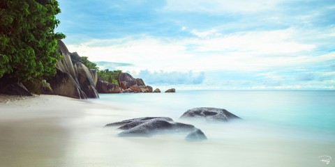 Photo Plage aux Seychelles par Philip Plisson