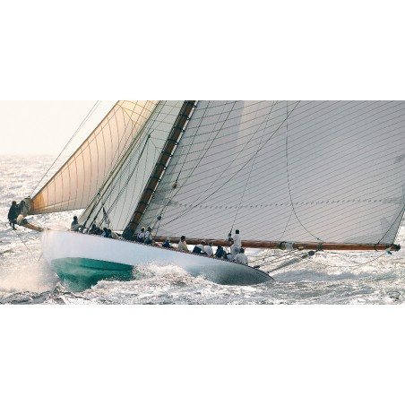 Mariquita, classique yacht au près