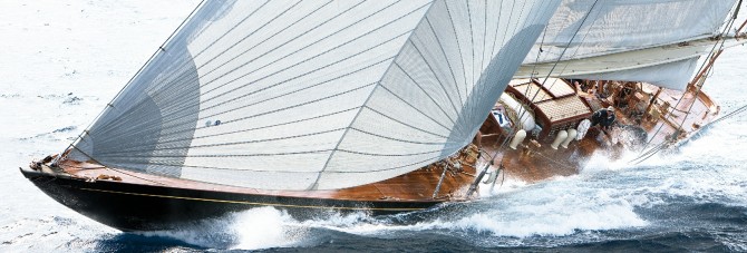 Photo Voiles bordées, classique yacht par Guillaume Plisson