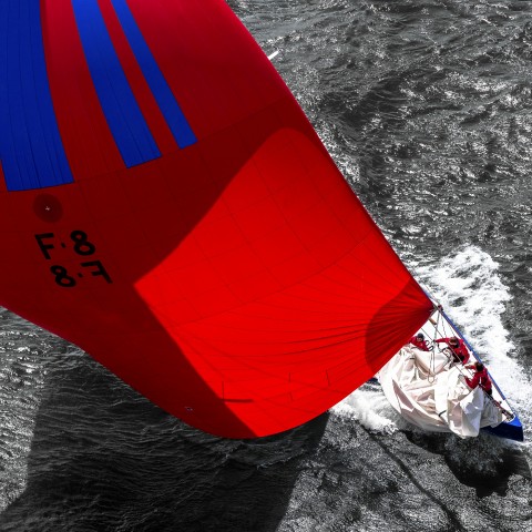 Photo The sailboat France, 12 meters JI Class par Philip Plisson