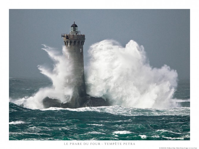 Tempête sur le phare du Four, Finistère, Bretagne Photo Tempête sur le phare du Four, Finistère, Bretagne par Guillaume Plisson