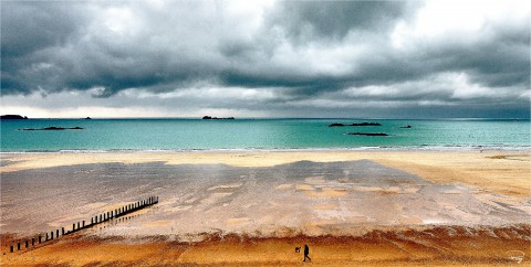 Photo Winter on the Sillon beach in Saint-Malo, Brittany par Philip Plisson