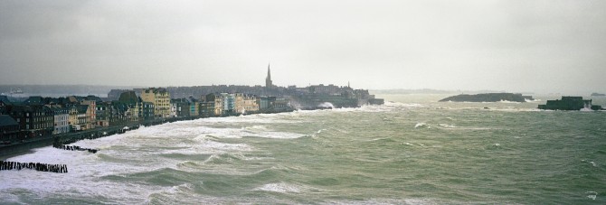 Saint-Malo, tempête d'hiver Photo Saint-Malo, tempête d'hiver par Philip Plisson