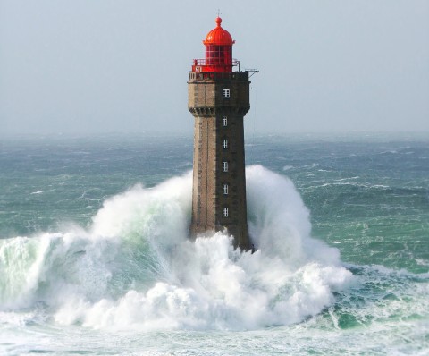 Photo Le phare de La Jument, Ouessant, Bretagne par Philip Plisson