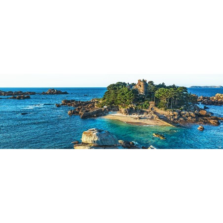 Le château de Costaérès, Côte de Granit Rose, Bretagne
