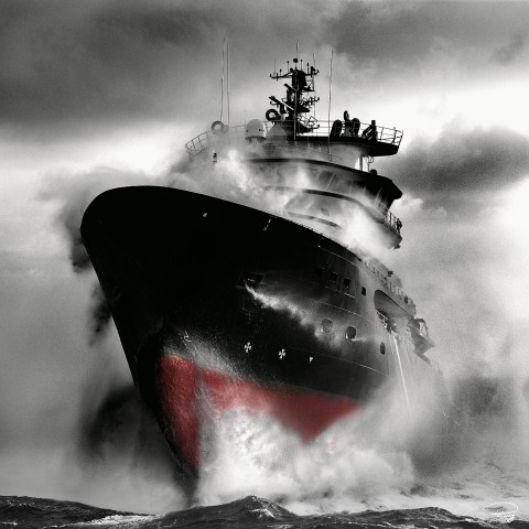 Photo L'Abeille Bourbon, protection du littoral par Philip Plisson