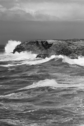 Photo La Pointe des Poulains sous la Tempête par Philip Plisson