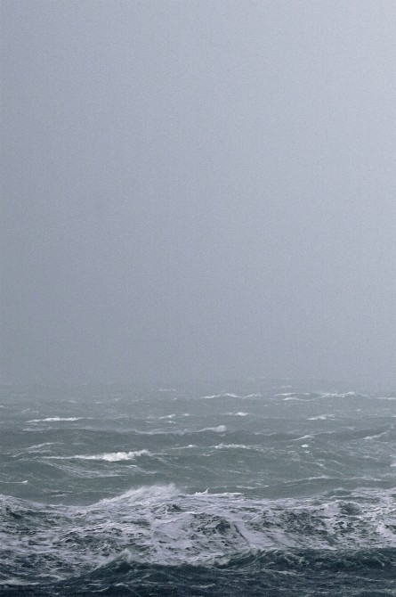 Photo Le phare du Four dans la tempête, Finistère par Guillaume Plisson