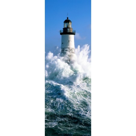 Le phare d'Ar Men sous l'assaut des vagues