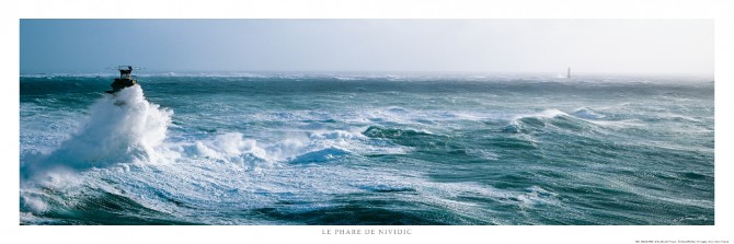 Photo Le phare de Nividic dans le Fromveur, Ouessant par Guillaume Plisson