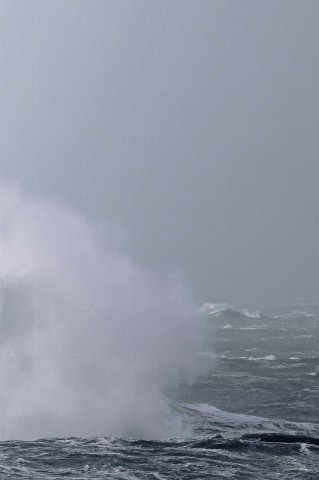 Photo Le phare du Four dans la tempête, Finistère par Guillaume Plisson