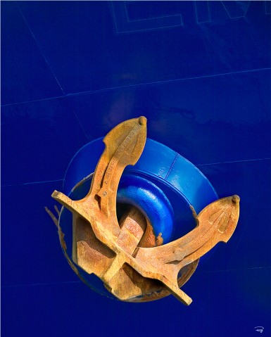 Photo Ecubiers en rouge et en bleu par Philip Plisson