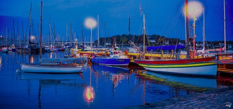 Photo La Trinité sur Mer port a blue morning par Philip Plisson
