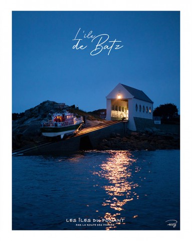 Photo Batz island , SNSM rescue station par Philip Plisson