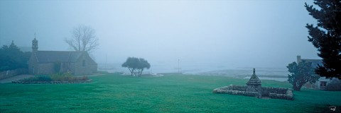 Photo The chapel of Saint-Philibert in the mist par Philip Plisson