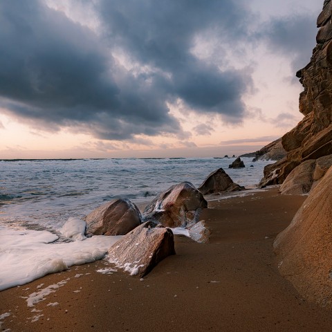 Photo On the beach, between dusk and dawn par Philip Plisson